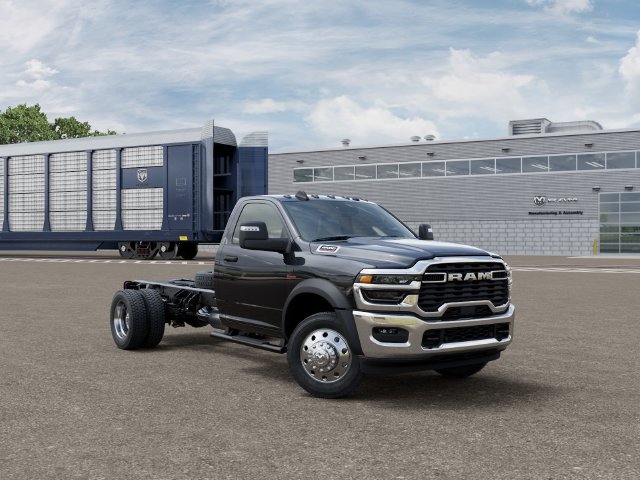 New 2026 RAM 4500 Tradesman w/ Chrome Appearance Group AWD/4WD image 5