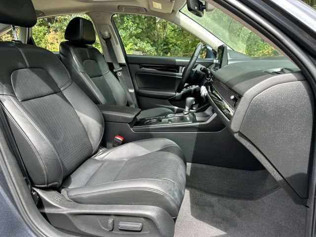 Used 2024 Honda Civic Touring image 25