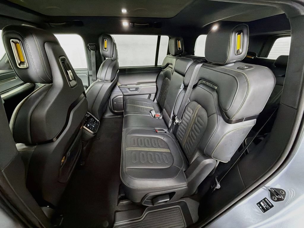Used 2025 Rivian R1S Adventure AWD/4WD image 26