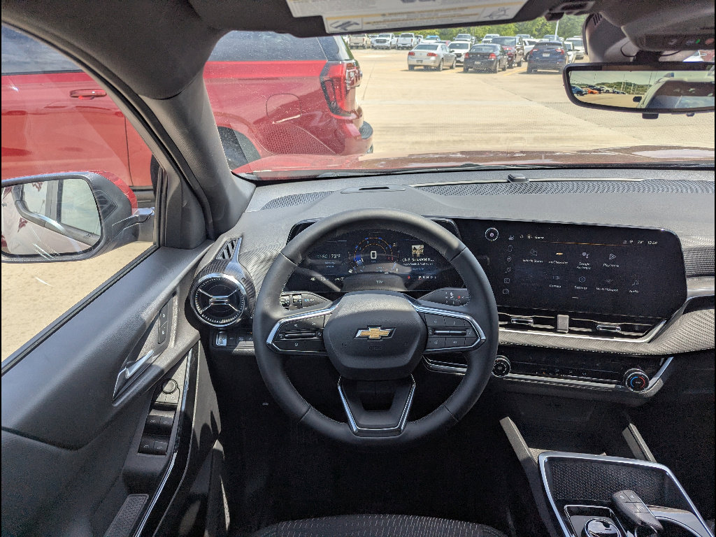 New 2026 Chevrolet Equinox LT w/ Safety and Technology Package AWD/4WD image 3