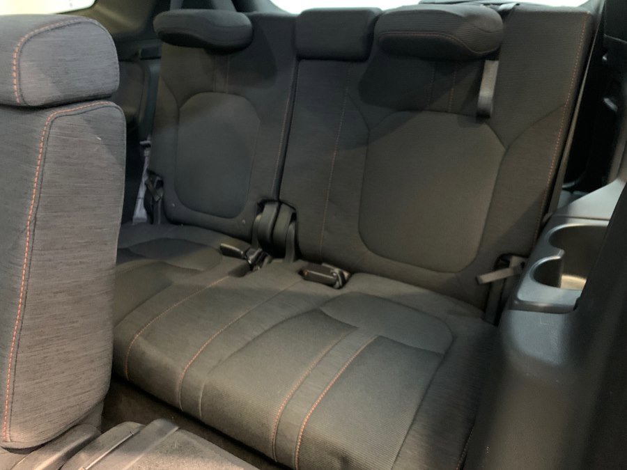Used 2025 Honda Pilot Sport image 42