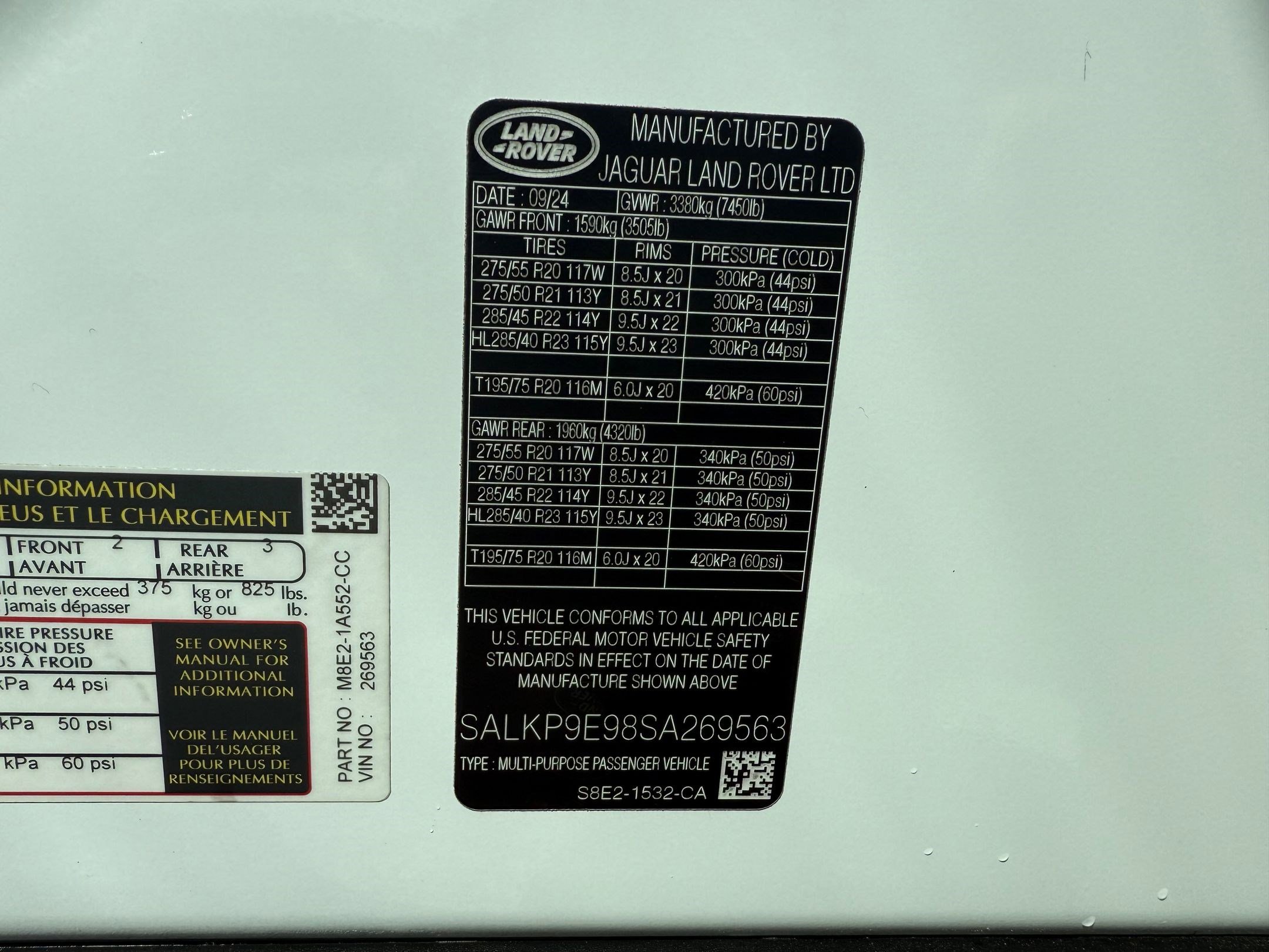 Used 2025 Land Rover Range Rover SE AWD/4WD image 20