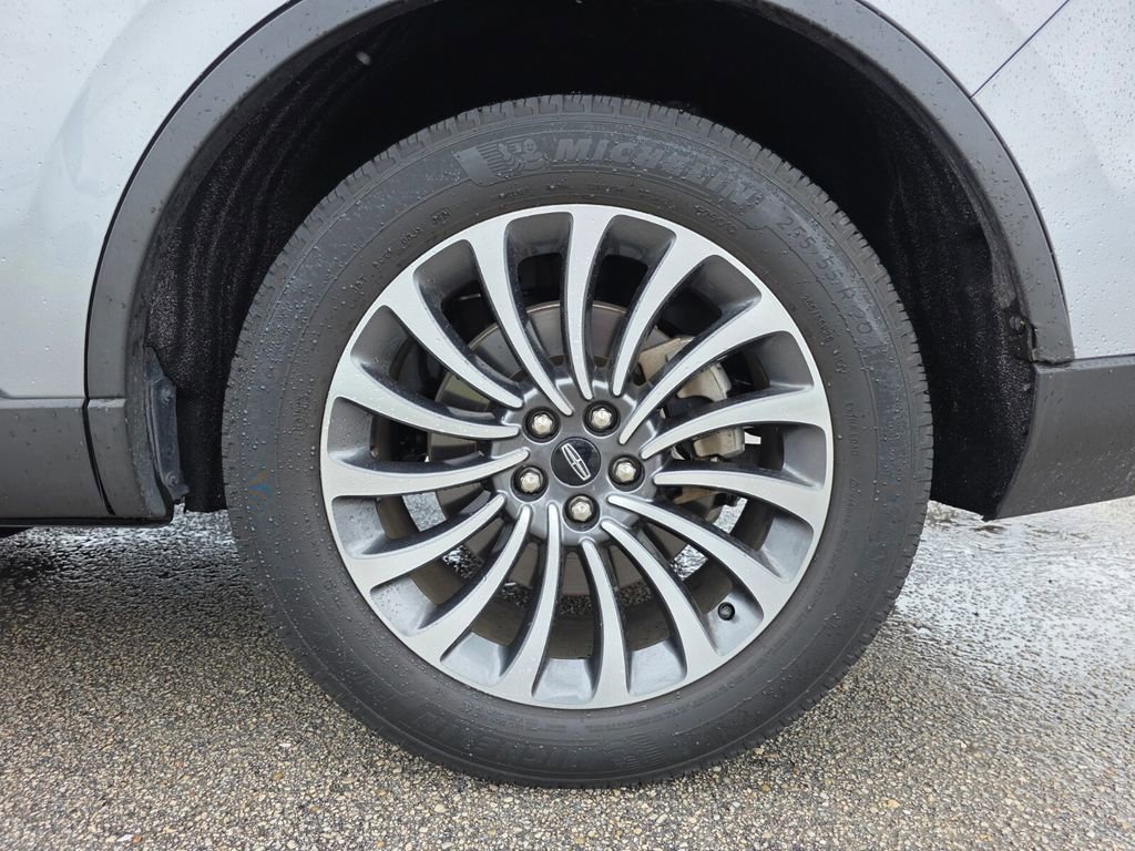 Used 2022 Lincoln Aviator Reserve w/ Equipment Group 201A AWD/4WD image 17