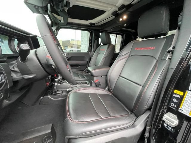 Used 2024 Jeep Gladiator Rubicon AWD/4WD image 11