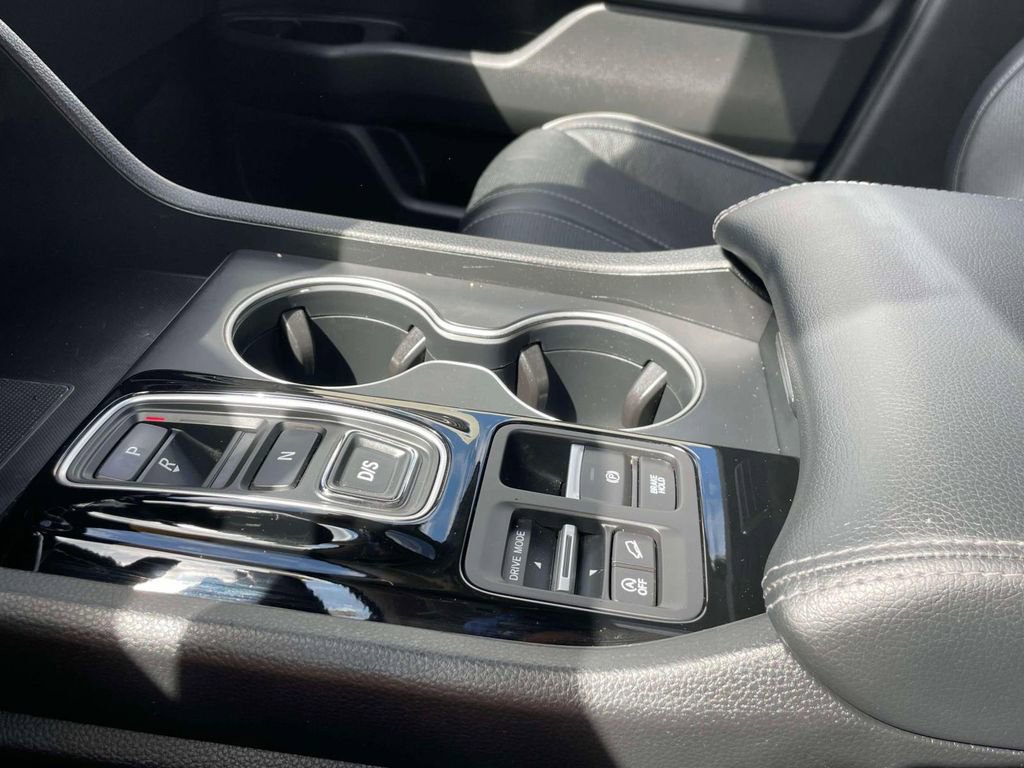 Certified 2023 Honda Pilot Elite image 34