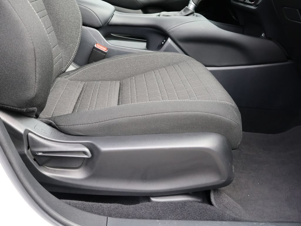 Certified 2024 Honda HR-V LX image 10