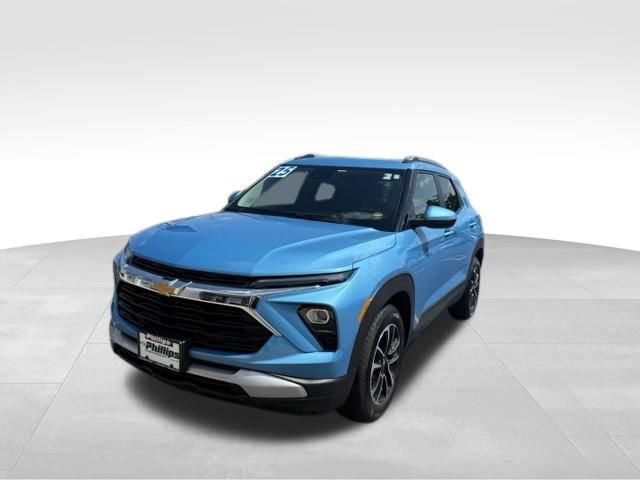 Used 2025 Chevrolet TrailBlazer LT FWD image 3