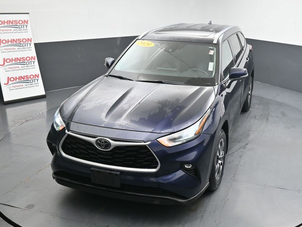 Used 2020 Toyota Highlander XLE image 29