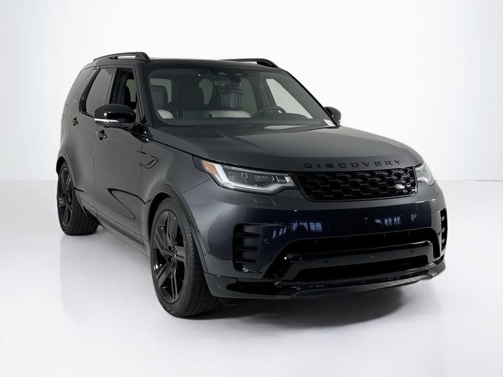 Used 2024 Land Rover Discovery Dynamic SE AWD/4WD image 8