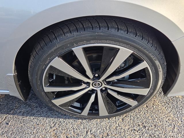 Used 2021 Nissan Altima 2.5 Platinum image 9