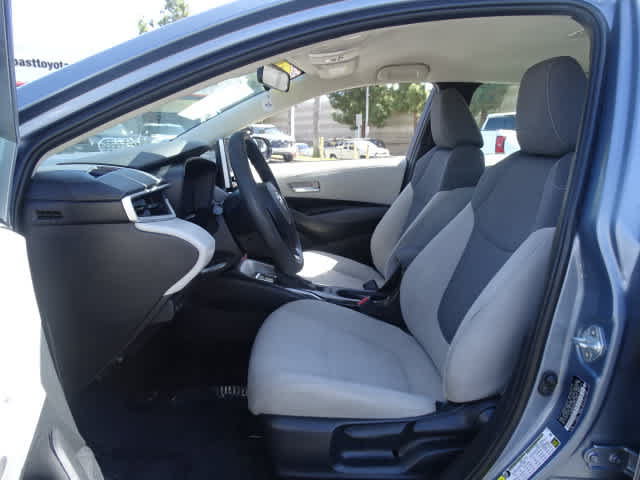 Used 2021 Toyota Corolla LE FWD image 18
