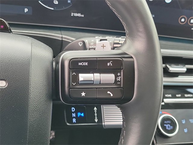 Used 2025 Hyundai Santa Fe Limited image 6