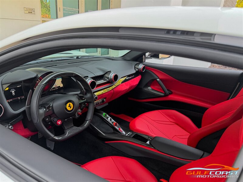 Used 2019 Ferrari 812 Superfast RWD image 2