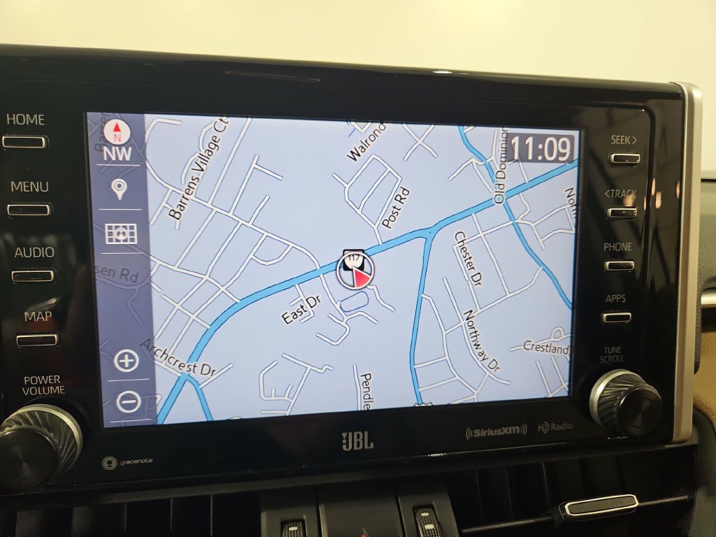 Used 2019 Toyota RAV4 Limited AWD/4WD image 19