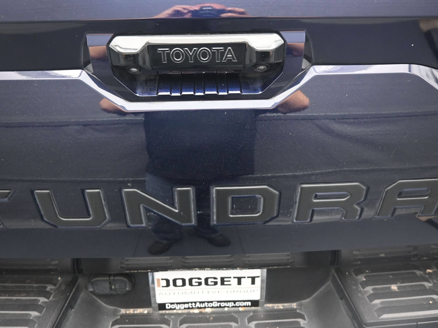 Used 2025 Toyota Tundra Limited AWD/4WD image 14