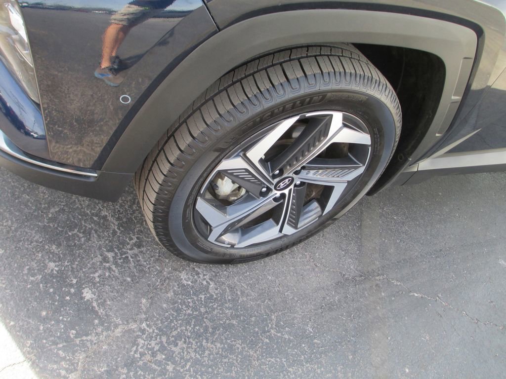 Used 2022 Hyundai Tucson Limited image 11