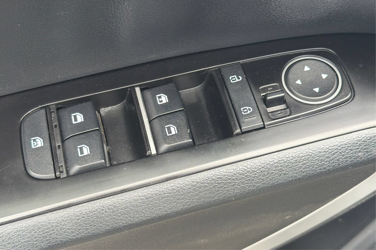 Used 2021 Kia Soul LX FWD image 31