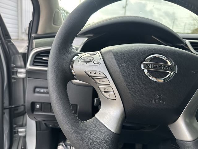 Used 2015 Nissan Murano Platinum w/ Platinum Technology Package FWD image 17