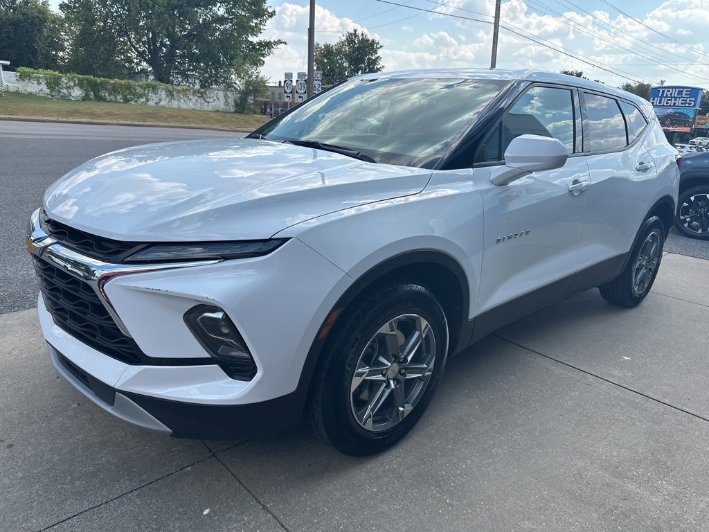 Used 2025 Chevrolet Blazer LT image 5