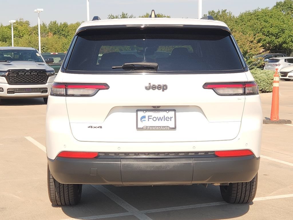 Used 2023 Jeep Grand Cherokee L Laredo AWD/4WD image 6