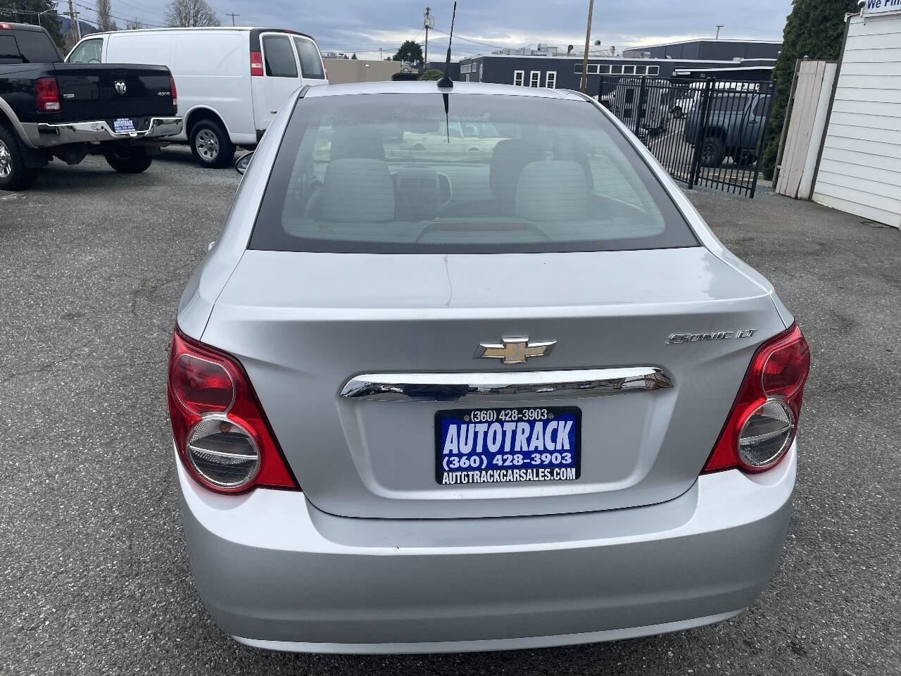 Used 2014 Chevrolet Sonic LT image 3