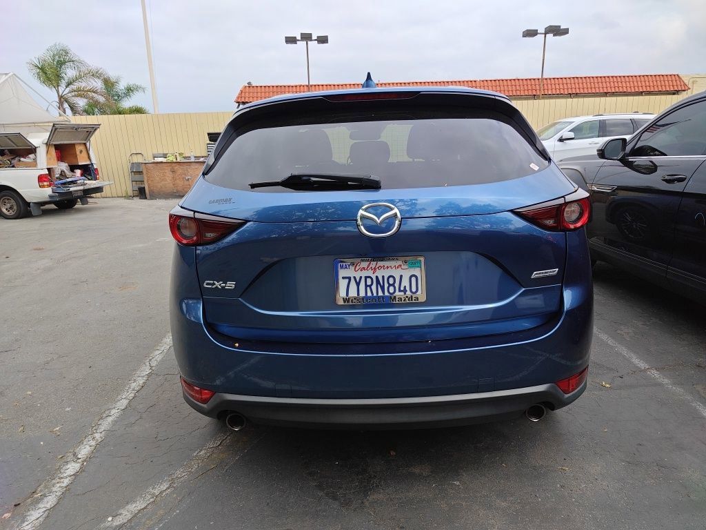 Used 2017 MAZDA CX-5 Touring w/ Preferred Equipment Package FWD image 4