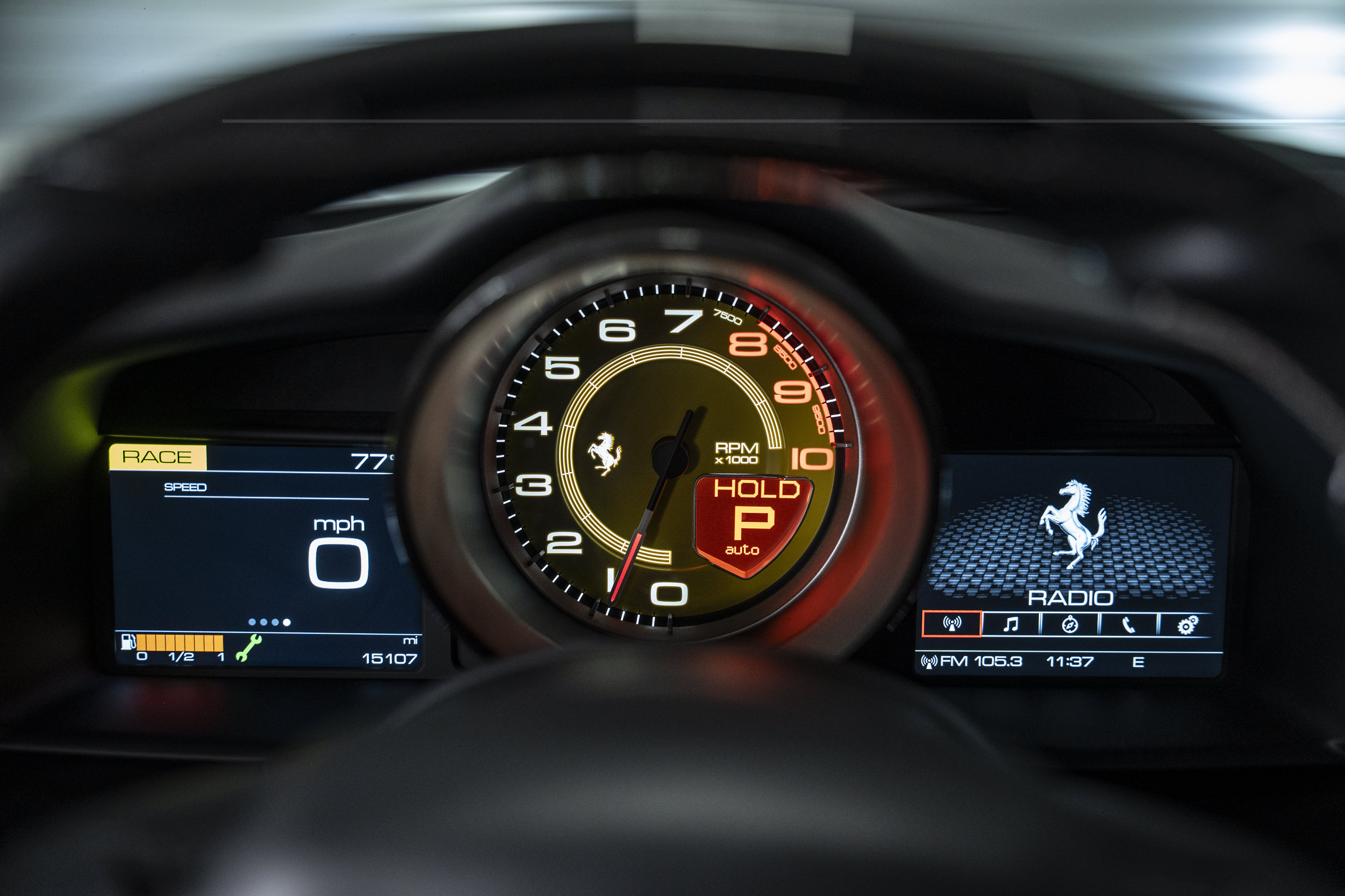 Used 2018 Ferrari 488 GTB RWD image 35