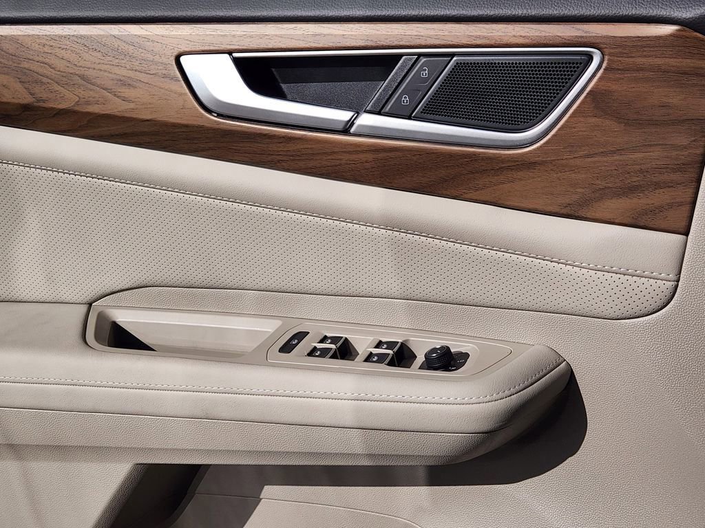 New 2026 Volkswagen Atlas SE image 12