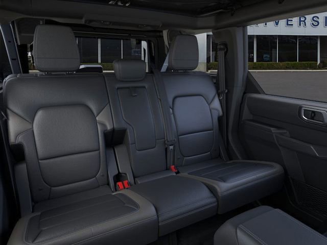 New 2025 Ford Bronco Outer Banks w/ Sasquatch Package image 11