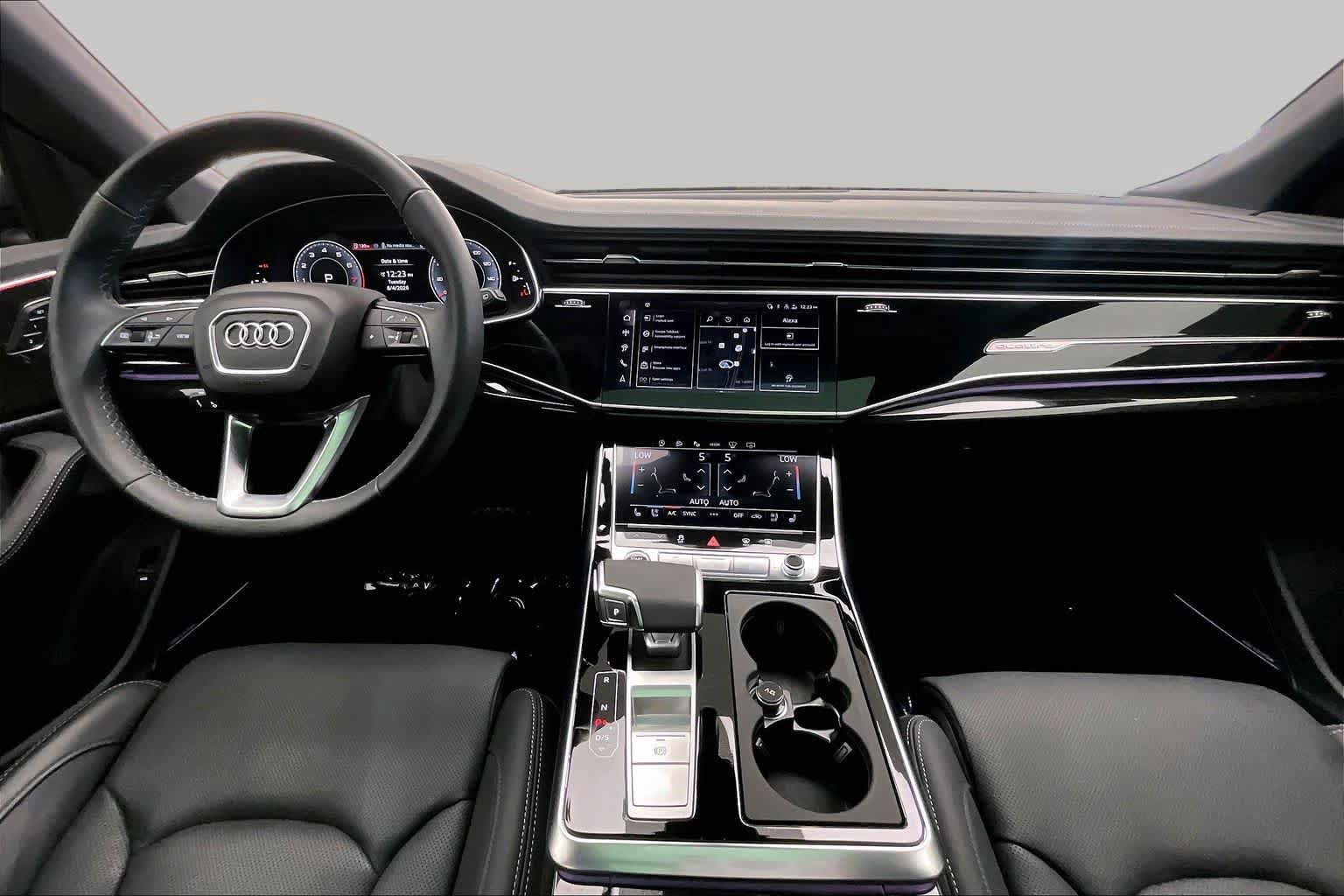 Used 2025 Audi Q8 Prestige w/ Prestige Package AWD/4WD image 15
