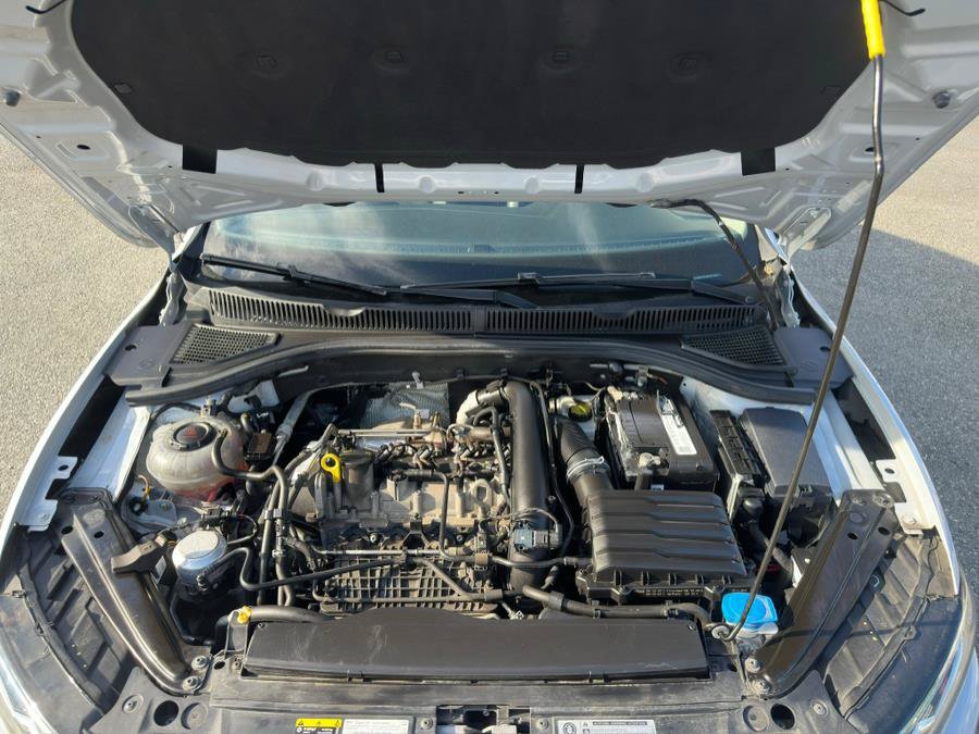 Used 2019 Volkswagen Jetta SE w/ Cold Weather Package FWD image 41