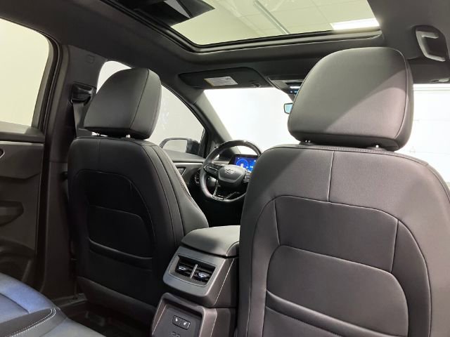 Used 2025 Chevrolet Equinox EV RS image 21