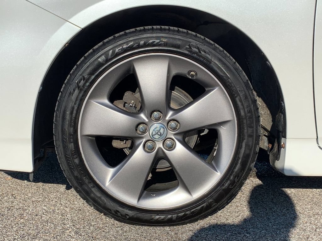 Used 2015 Toyota Prius Persona Series FWD image 32