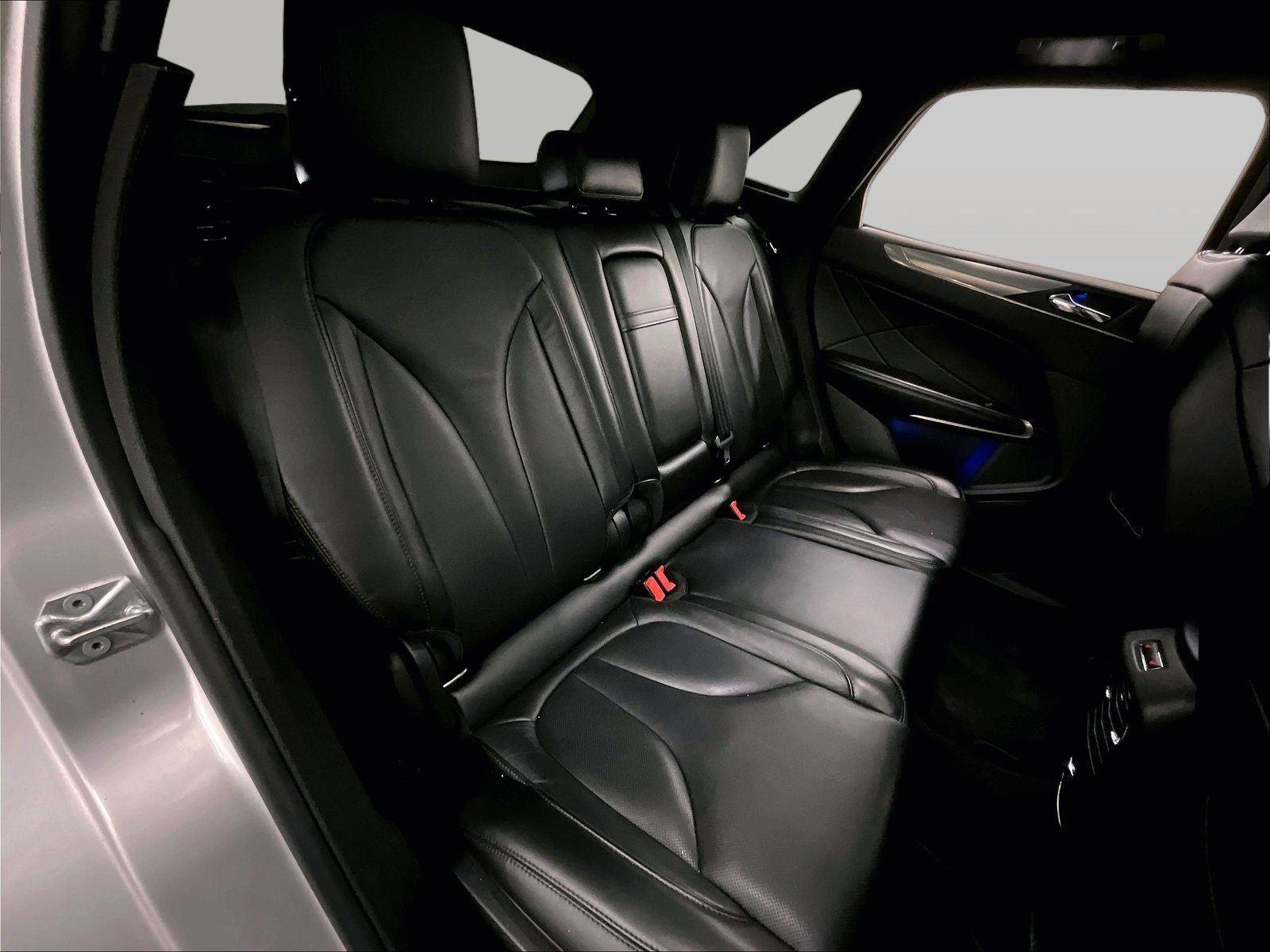 Used 2017 Lincoln MKC Reserve image 26