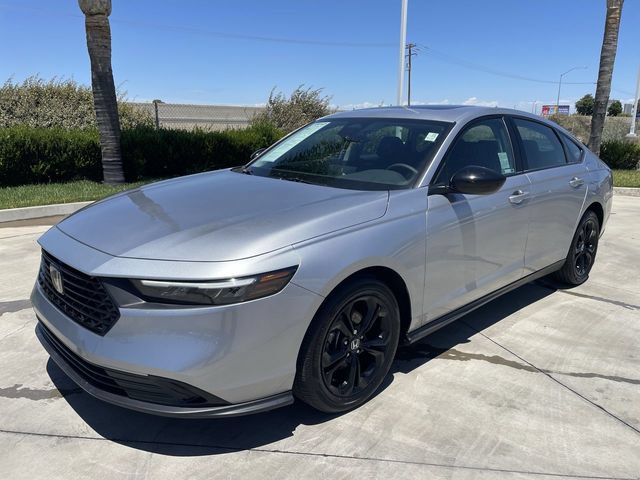 Used 2025 Honda Accord SE image 4