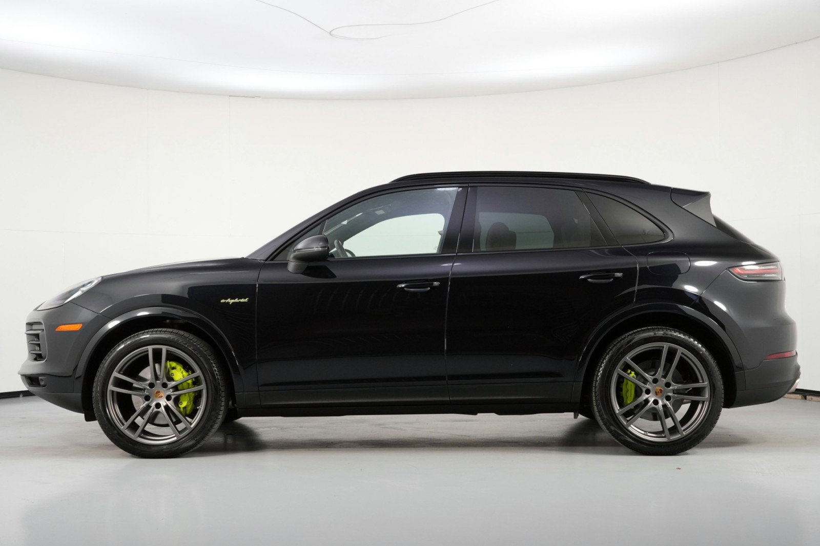 Used 2019 Porsche Cayenne E-Hybrid image 9