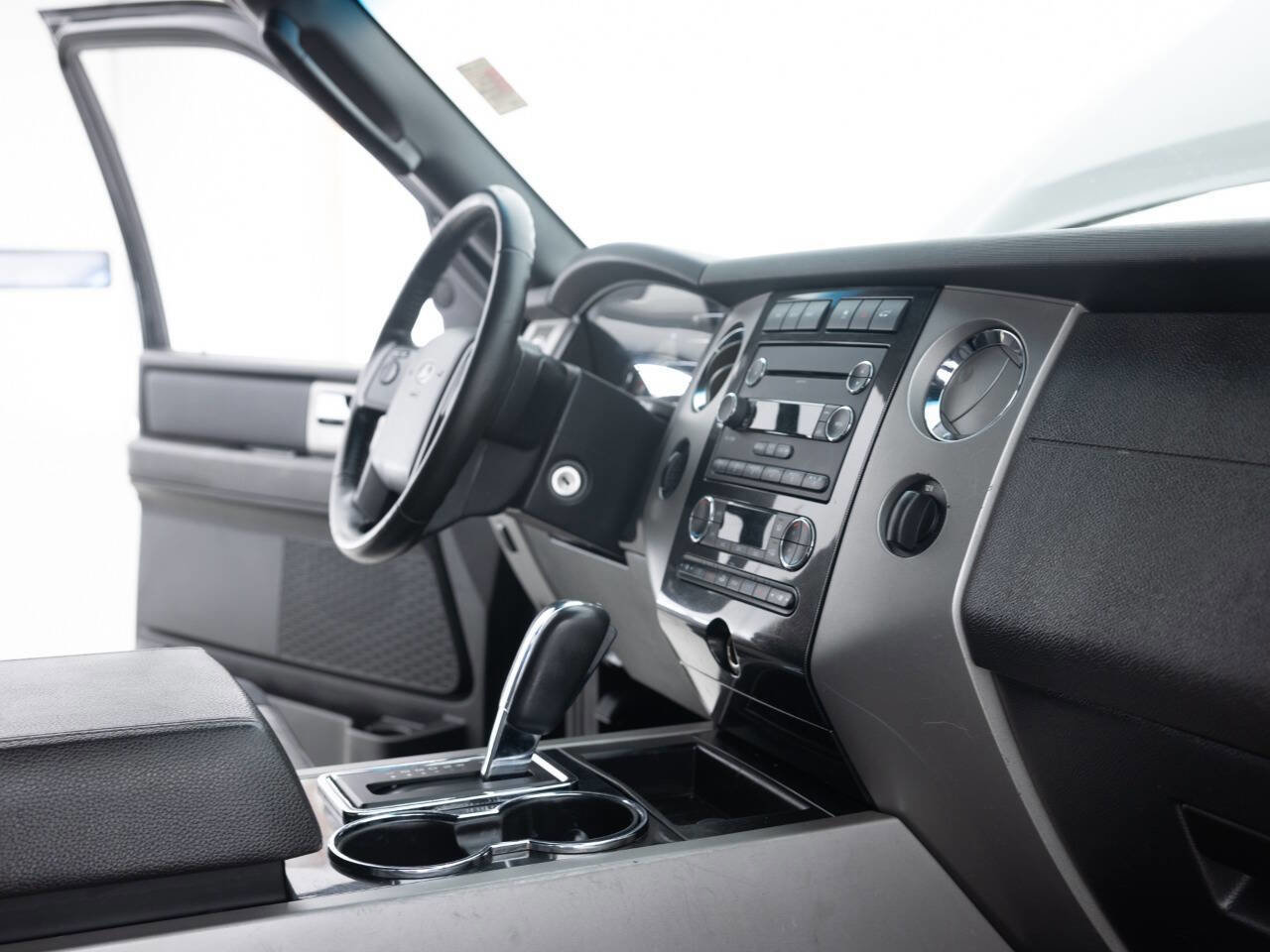 Used 2011 Ford Expedition EL XLT w/ 202A Rapid Spec Order Code image 27