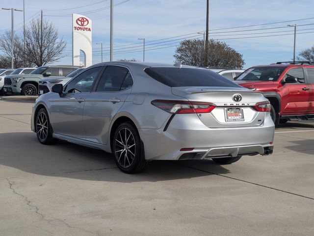 Used 2023 Toyota Camry SE image 6