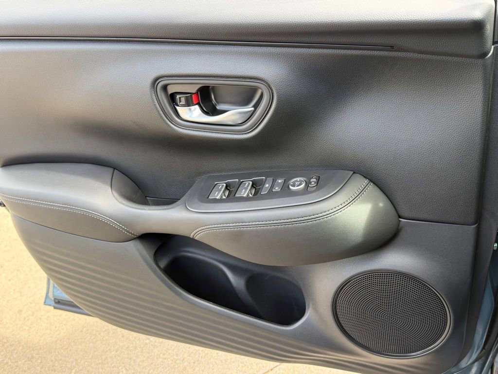 Certified 2026 Honda HR-V EX-L image 31