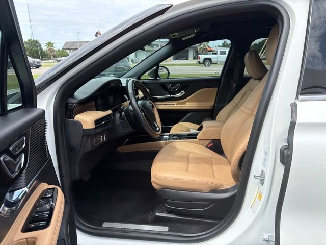 Used 2022 Lincoln Corsair Reserve w/ Equipment Group 201A AWD/4WD image 9