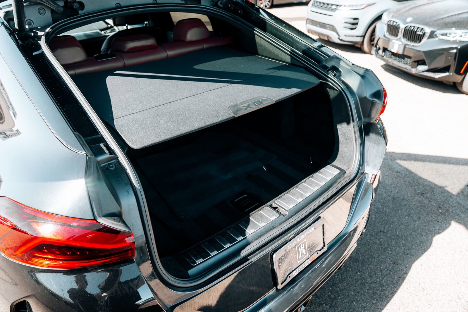 Used 2022 BMW X6 xDrive40i w/ M Sport Package image 45