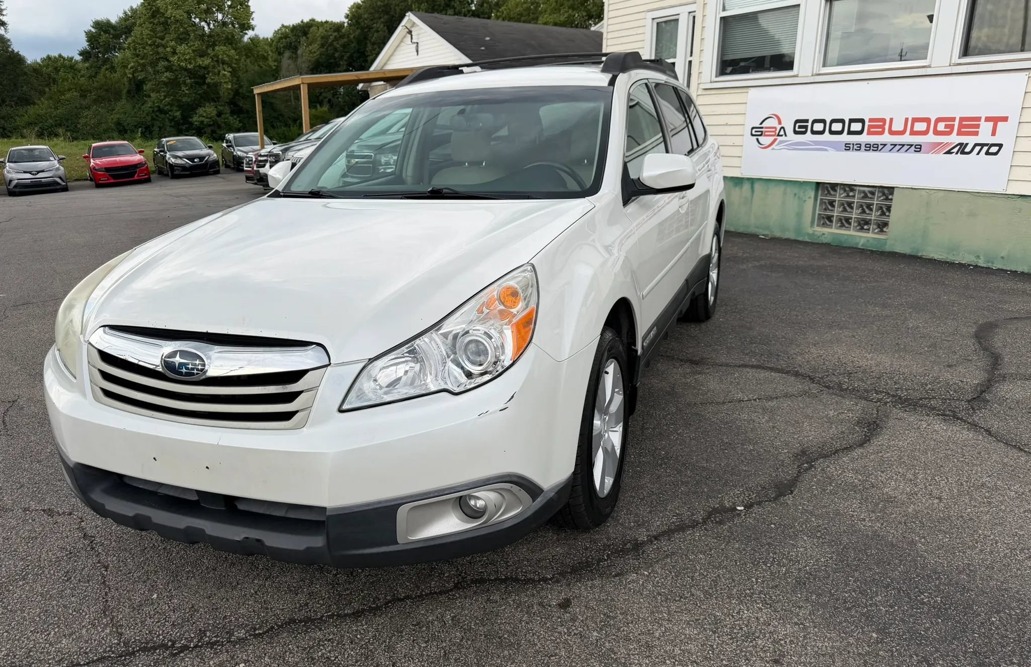Used 2011 Subaru Outback 2.5i Premium w/ All-Weather Pkg AWD/4WD image 1