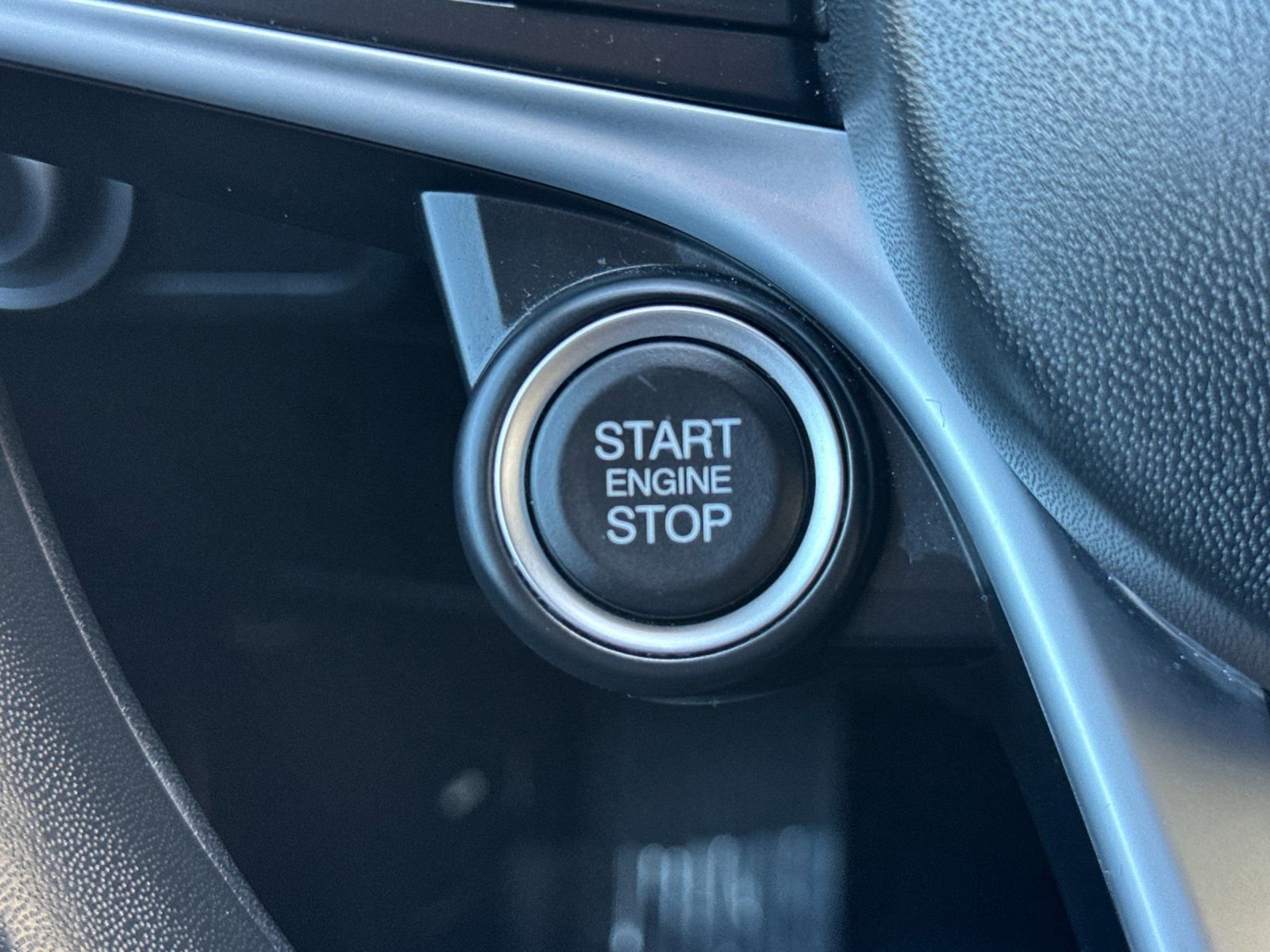 Used 2019 Alfa Romeo Stelvio image 25