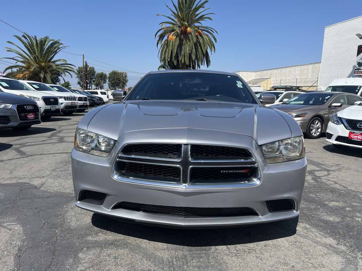 Used 2014 Dodge Charger SE w/ Connectivity Group RWD image 8