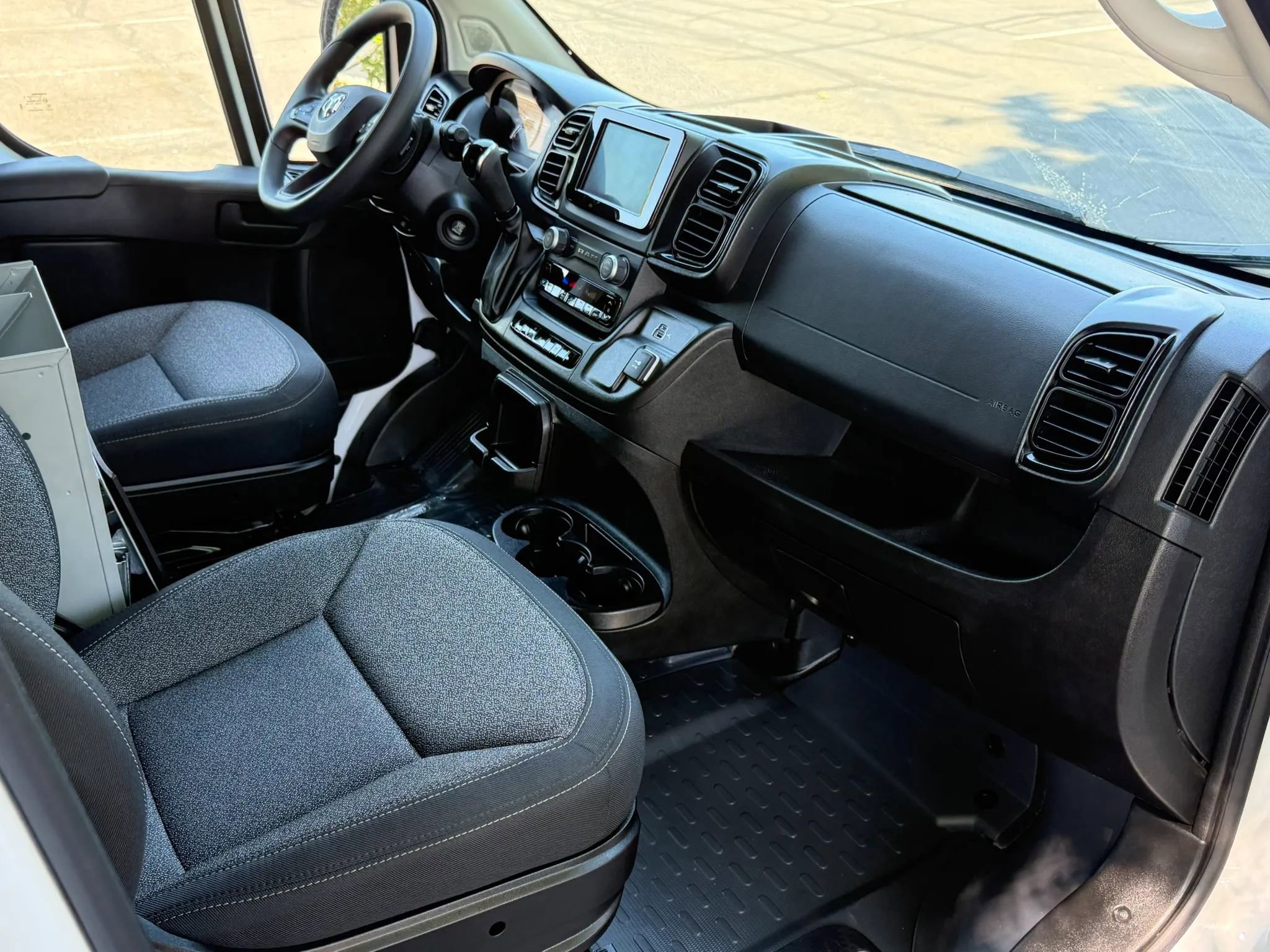 Used 2025 RAM ProMaster 1500 FWD image 12
