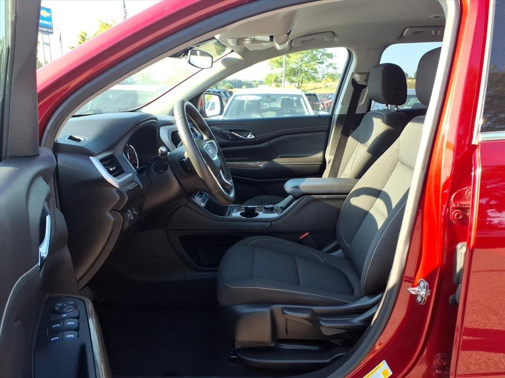 Used 2023 GMC Acadia SLE image 19