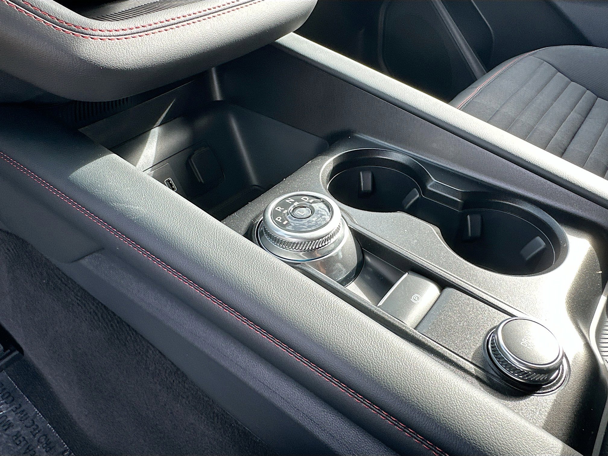 New 2026 Ford Explorer ST-Line image 12