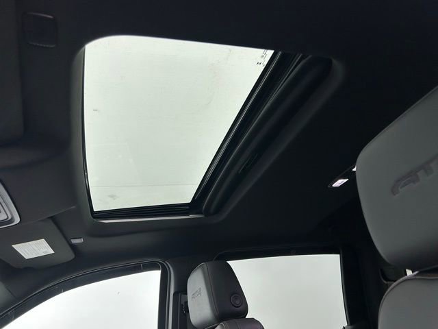 Used 2025 GMC Sierra 1500 AT4 w/ Technology Package image 10