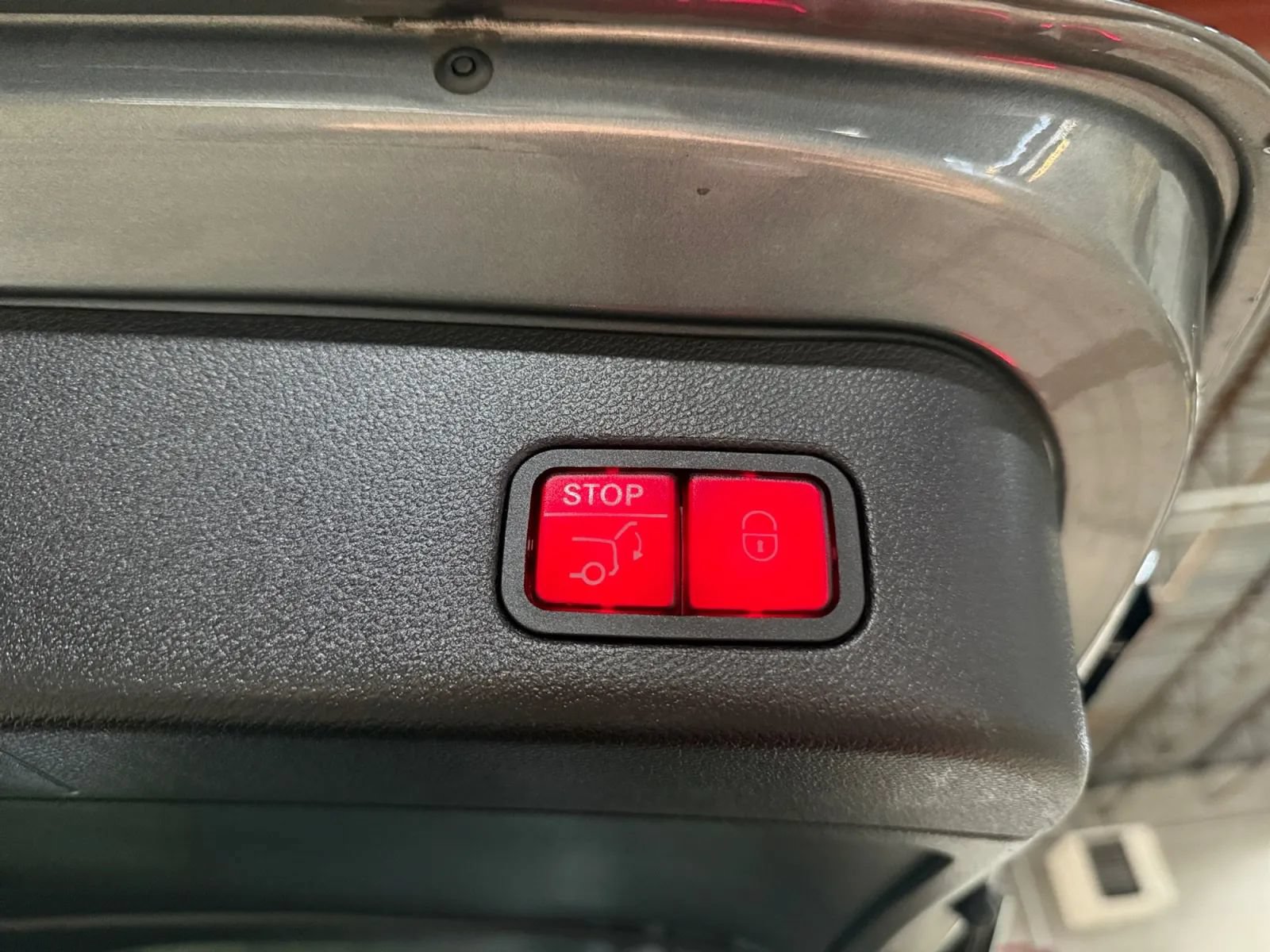 Used 2018 Mercedes-Benz GLE 350 4MATIC image 12