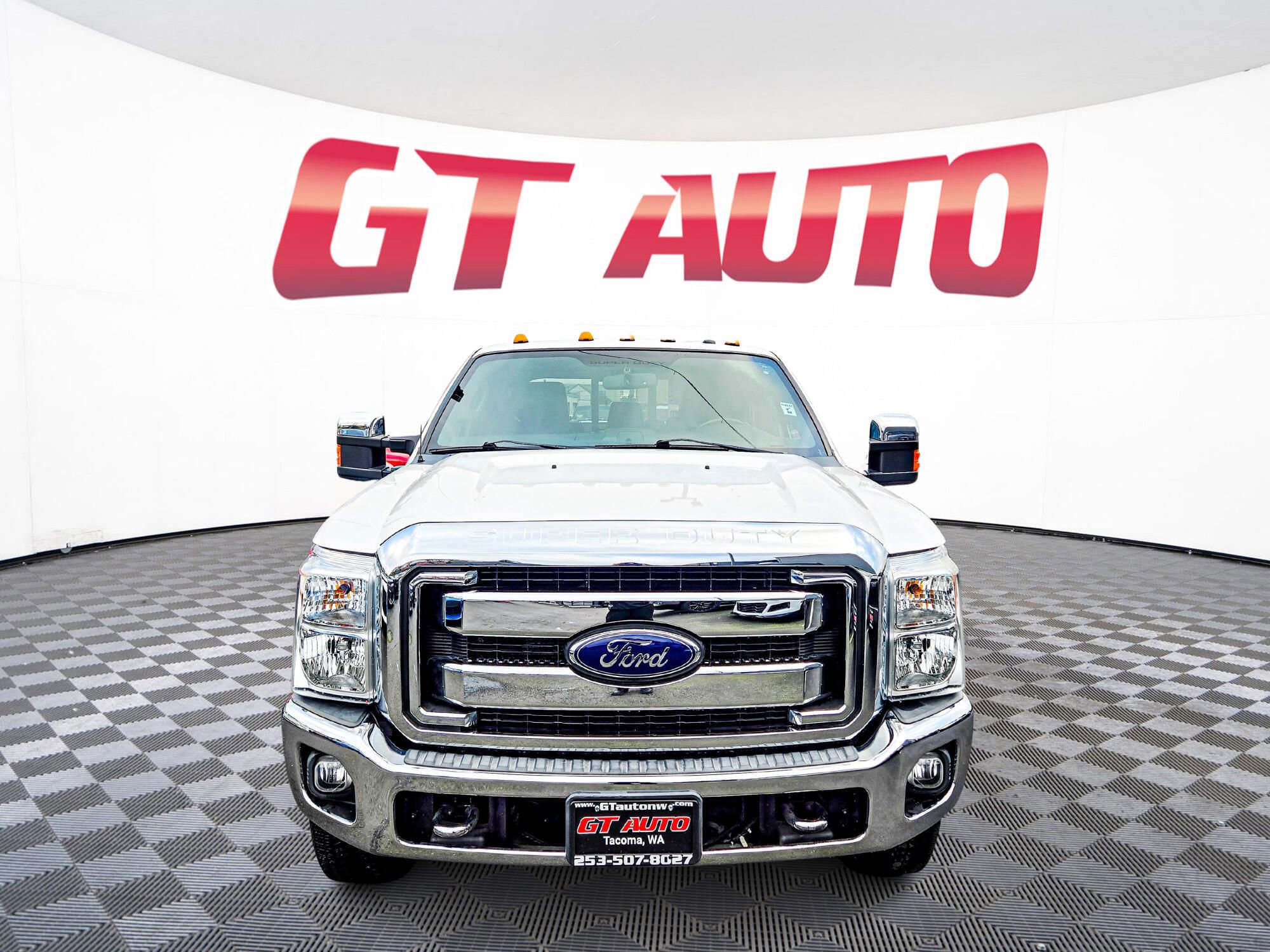 Used 2016 Ford F250 Lariat w/ Lariat Ultimate Package image 2